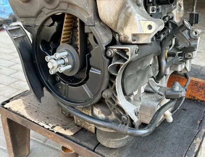 VOLVO V40 Cross Country 1 generation (2012-2020) Dzinējs D4204T9,03290,31460484 27242131