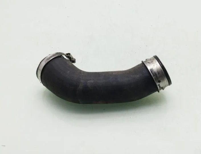 VOLKSWAGEN Transporter T5 (2003-2015) шланг радиатора интеркулера 7E0145790 27243735