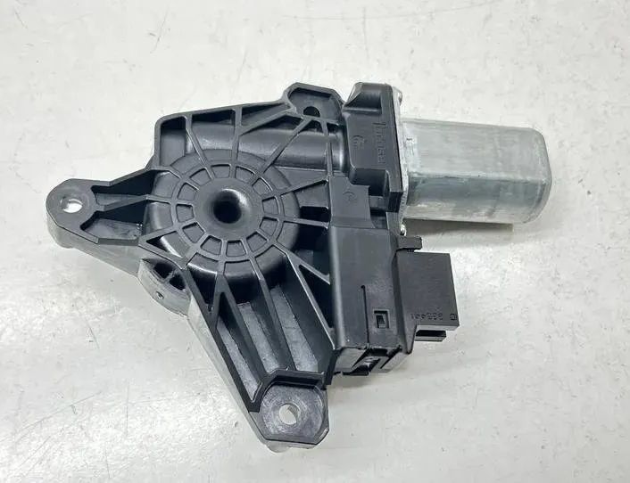 MERCEDES-BENZ EQC 1 generation (2018-2023) Aizmugurējo labo durvju loga vadības motorīts A2139060602,C51463101,21212 27253319