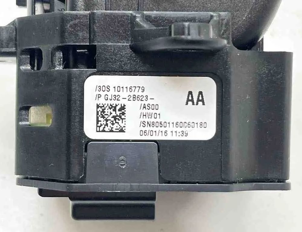 LAND ROVER Range Rover Evoque L538 (1 gen) (2011-2020) Handbrake Button 10116779,GJ322B623,0501160060180 32682769