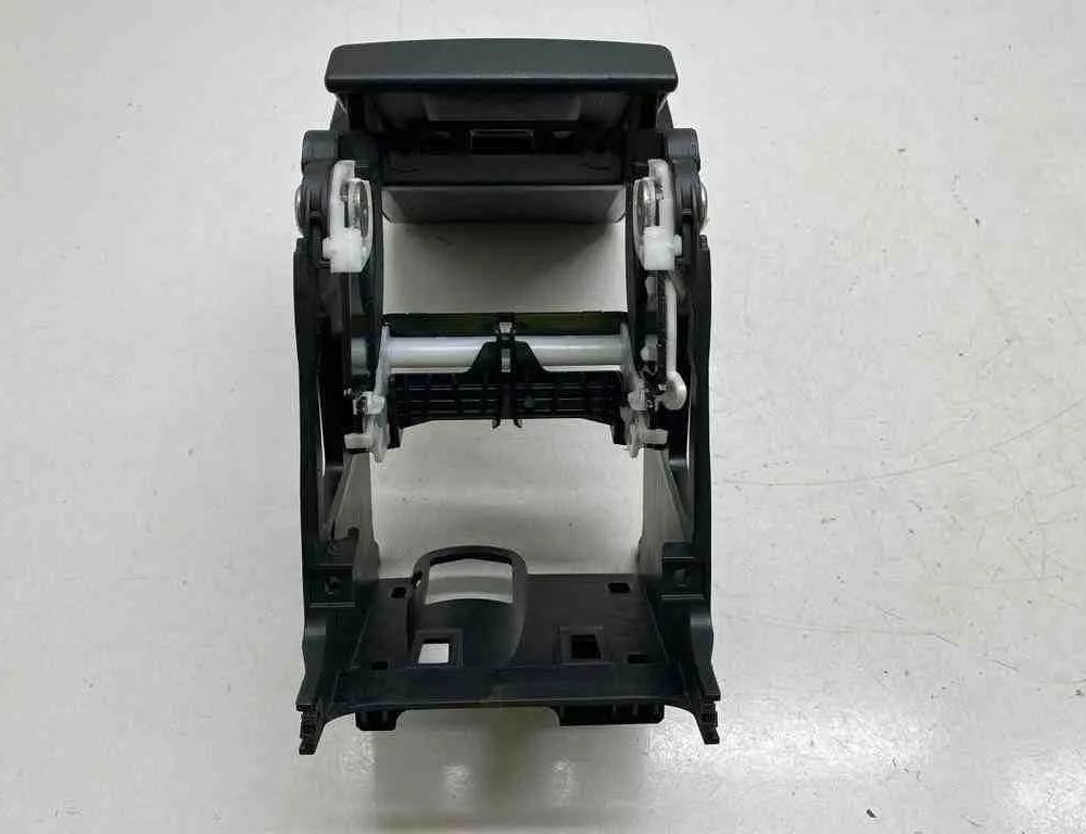 SKODA Octavia 3 generation (2013-2020) Подлокотник 5E0864207 32684441