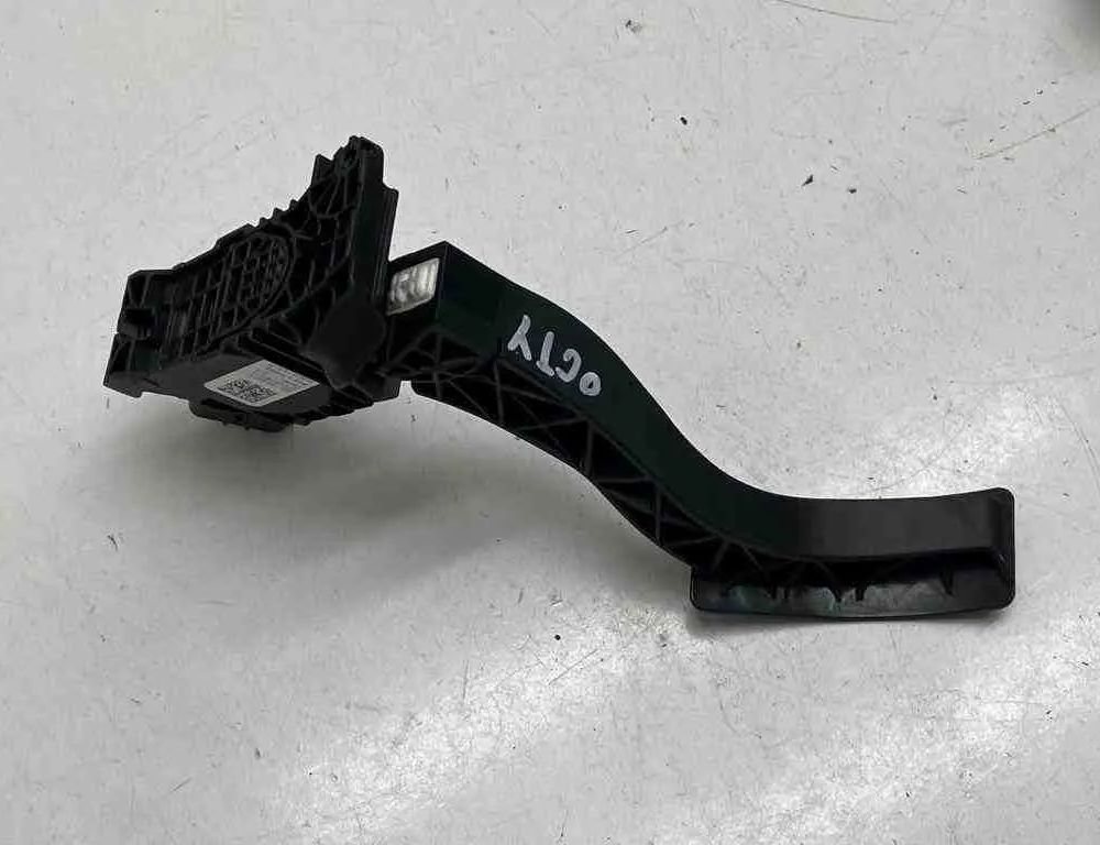 SKODA Octavia 3 generation (2013-2020) Throttle Pedal 6PV01062111,5Q1723503H 32685597