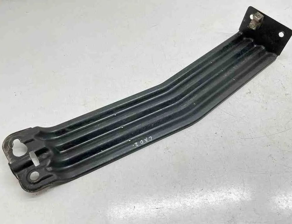 VOLKSWAGEN Caddy 3 generation (2004-2015) Rezerves riteņa turētājs 2K0801903 32685893