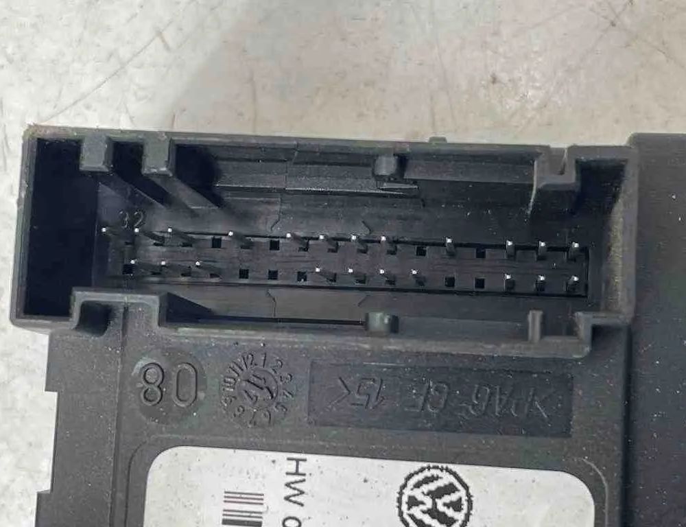 VOLKSWAGEN Caddy 3 generation (2004-2015) Priekšējo kreiso durvju logu pacēlājs 71223061720424,05075712,5K0959793 32686873