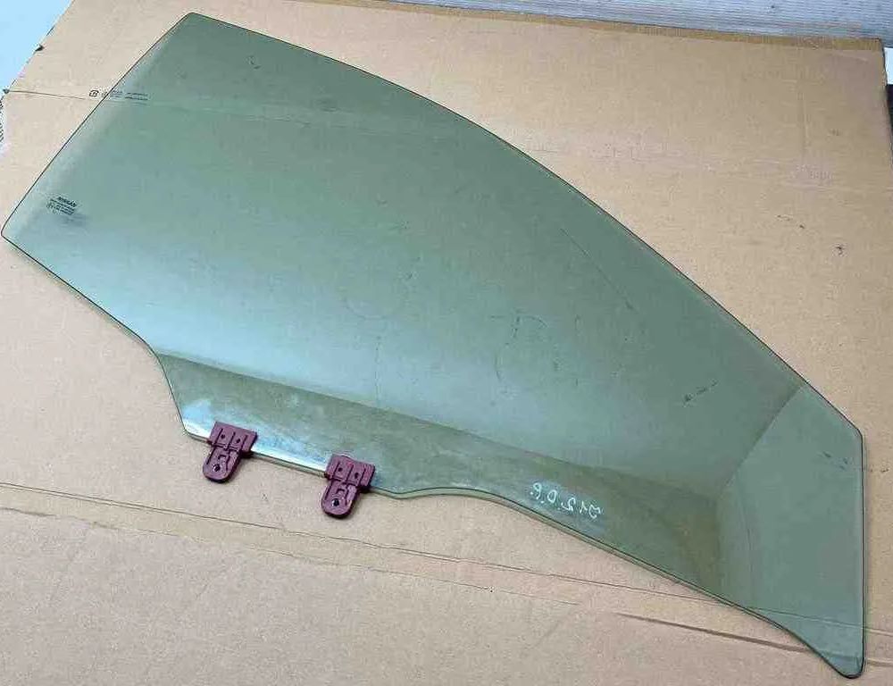 NISSAN Qashqai 2 generation (2013-2023) Priekšējo labo durvju stikls 43R000929,DOT39AS2M34 32688025