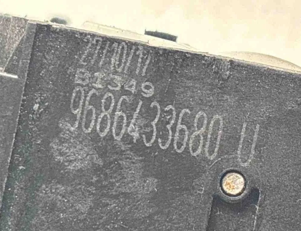 PEUGEOT Traveller 1 generation (2017-2023) Наружная ручка боковых левых дверей 9686433680 32688923