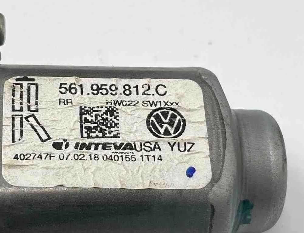 VOLKSWAGEN Passat B8 (2014-2023) Rear Right Door Window Control Motor 32692159