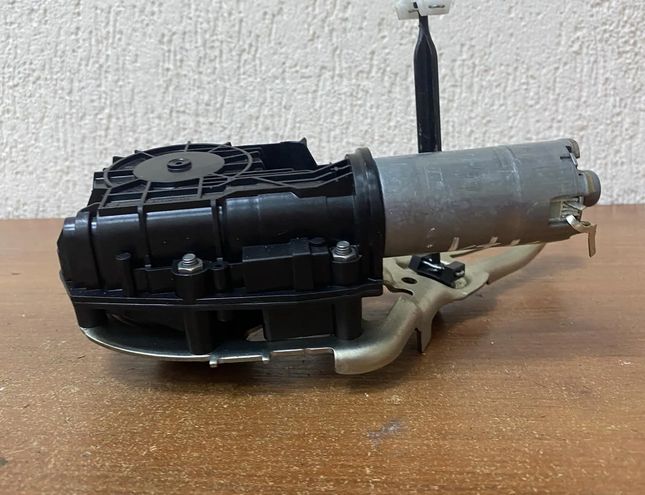 MERCEDES-BENZ E-Class W213/S213/C238/A238 (2016-2024) Доводчик задней крышки 0390204124,S000047719,#171 25862776