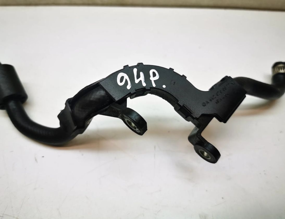 CHRYSLER 300C 1 generation (2005-2011) Degvielas caurule A6420700077 12362821