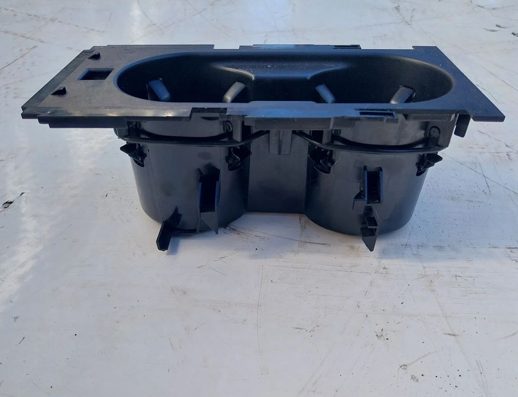 SKODA Octavia COMBI (2019-2024) Подстаканник 5E3862531A,5E3862531A,5E3862531A9B9,5E3862531A9B9,5E3.862.531.A-001 25380679