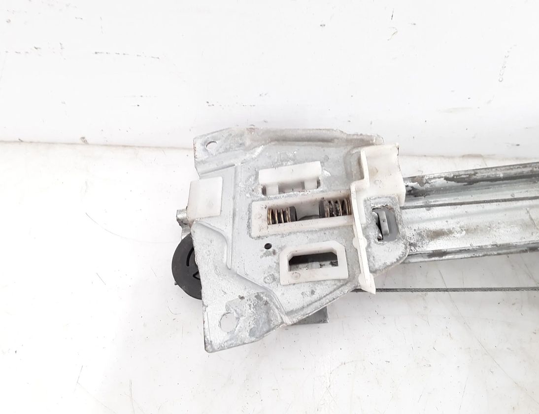 MITSUBISHI Pajero 3 generation (1999-2006) Rear left door window lifter 0620200650,MR436869 11658236