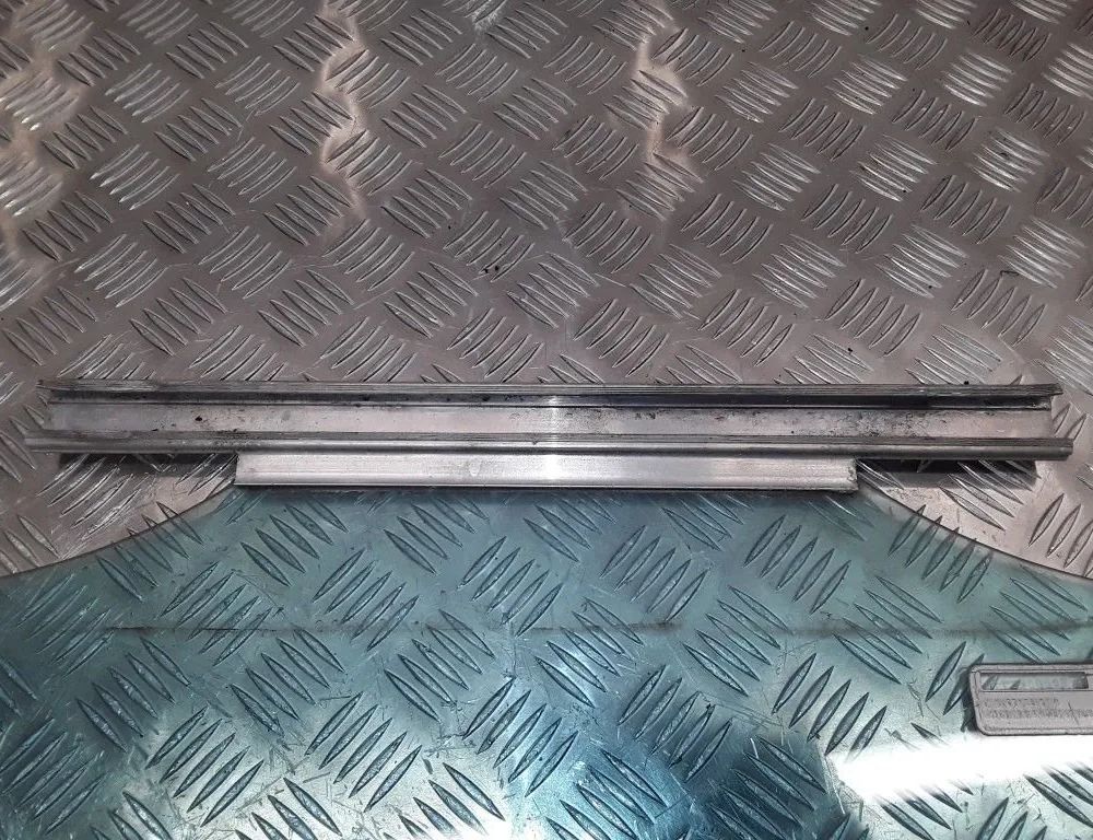 MERCEDES-BENZ E-Class W210 (1995-2002) Priekšējo kreiso durvju stikls 43R000711,ESGWD40,DOT18AS2M527 11775821