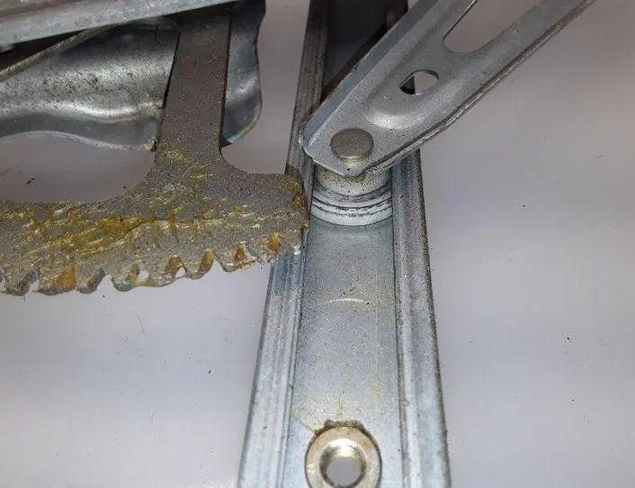 TOYOTA Avensis 2 generation (2002-2009) Front Left Door Window Regulator 6981005050,992046100 20724158