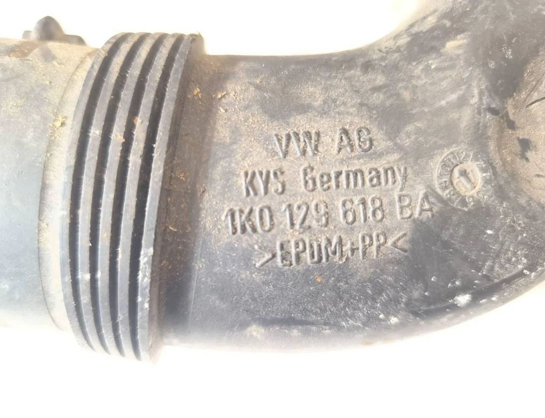 VOLKSWAGEN Touran 1 generation (2003-2015) Citas caurules 1K0129618BA 29827206