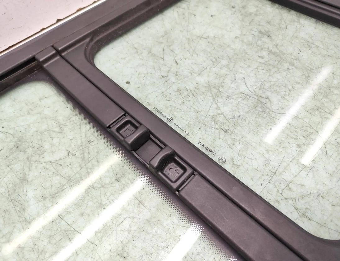 FIAT Scudo 2 generation (2007-2016) Labās Puses Bīdāmo Durvju Stikls 43R000470,M41 29994735