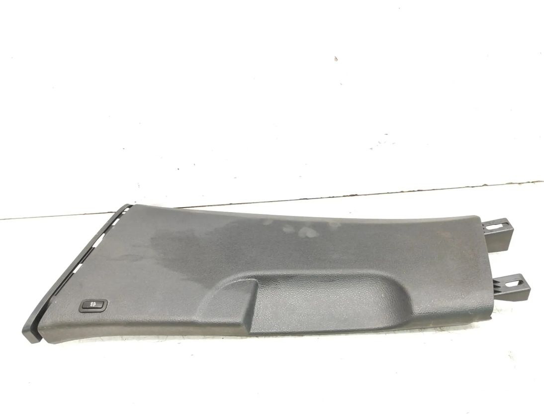 VOLKSWAGEN Golf 8 generation (2019-2023) Kreisās puses statņu apdare 5G4867291D 30019646