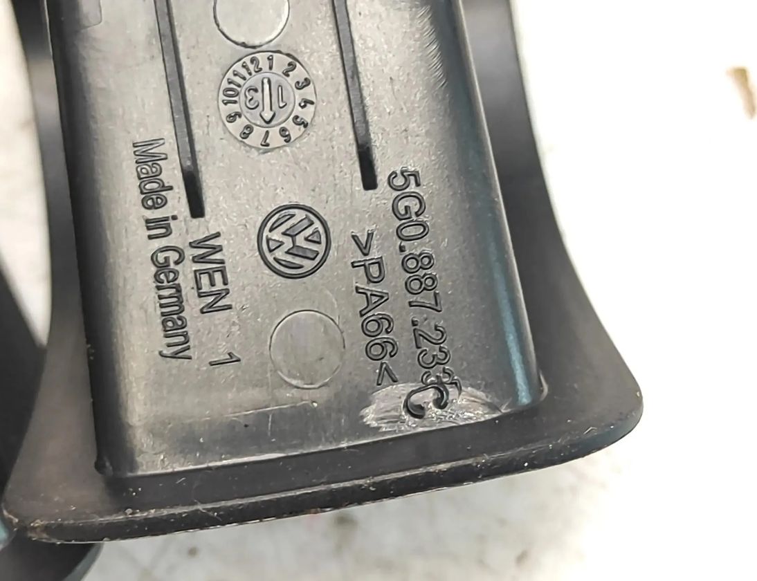 VOLKSWAGEN Golf 8 generation (2019-2023) Other Interior Parts 5G0887233C 30039834