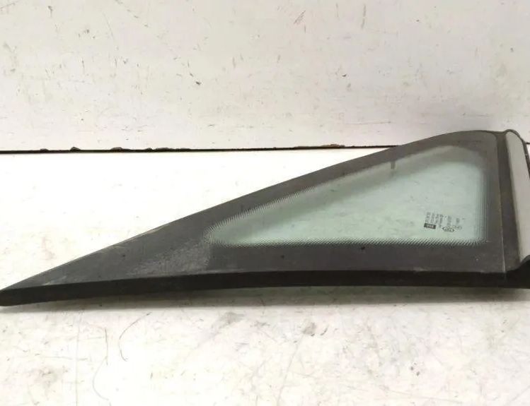 OPEL Zafira B (2005-2010) Переднеяя правая фортка 43R007951 30367453