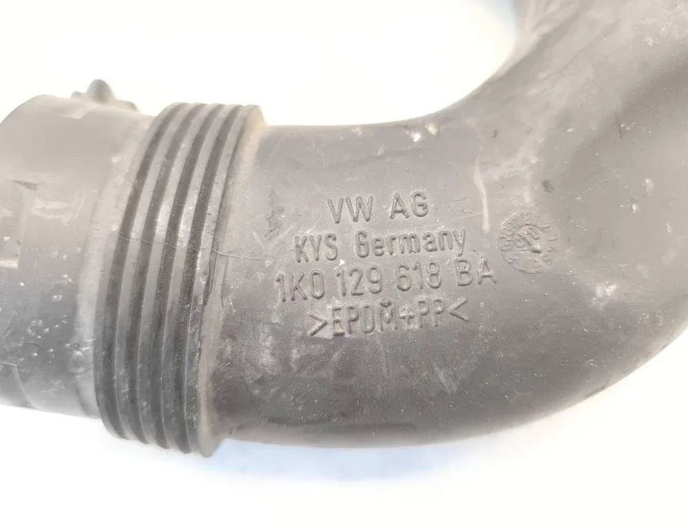 VOLKSWAGEN Touran 1 generation (2003-2015) Gaisa ieplūdes caurule 1K0129618BA 30424739