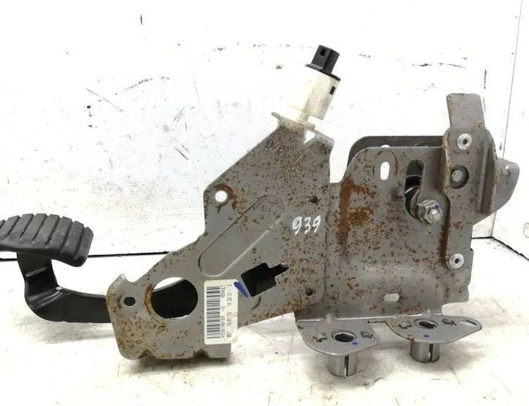 RENAULT Scenic 3 generation (2009-2015) Педаль тормоза 465010016R 30527134
