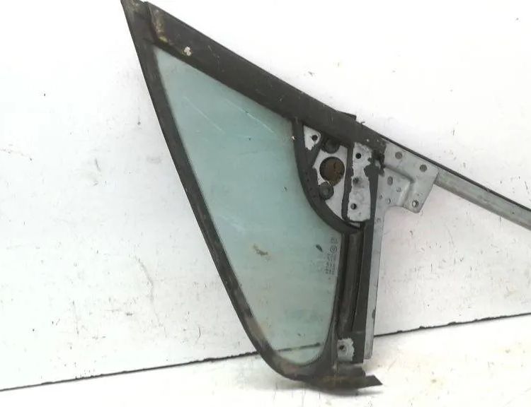 PEUGEOT 307 1 generation (2001-2008) Стеклянная рейка передней двери DOT24AS2M62 30644417