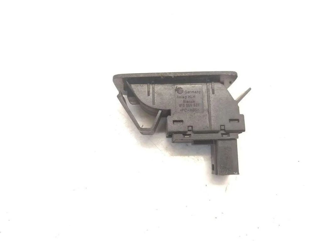 VOLKSWAGEN Touran 1 generation (2003-2015) Переключатель открытия топливного бака 1F0959527 30644483