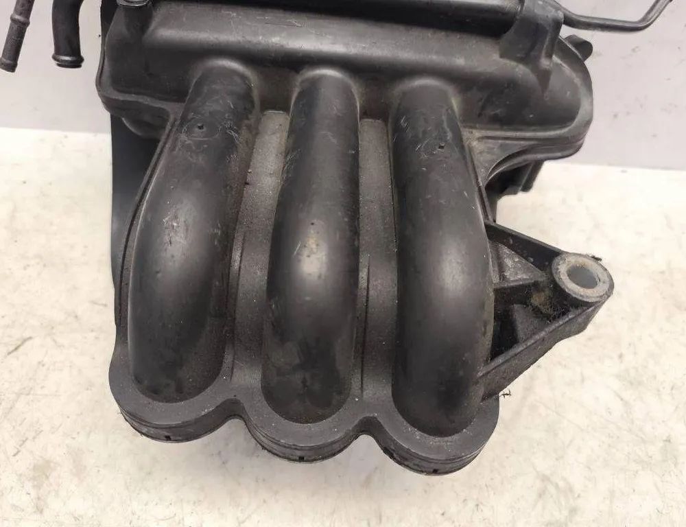 VOLKSWAGEN Fox 2 generation (2003-2009) Впускной коллектор 03D129766L 30677149