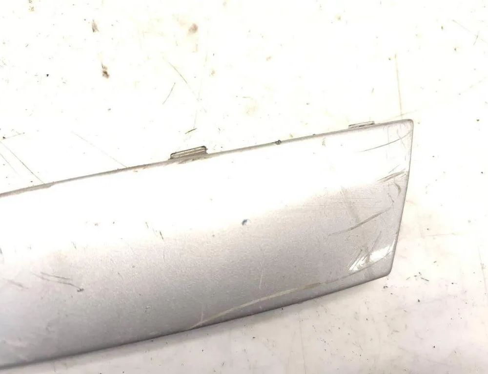 VOLKSWAGEN Golf 5 generation (2003-2009) Priekšējā bampera kreisais moldings 1K0807717E 30716958