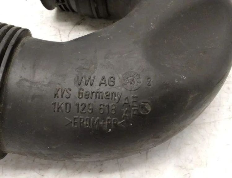 VOLKSWAGEN Golf 8 generation (2019-2023) Other tubes 1K0129618AF 30819425