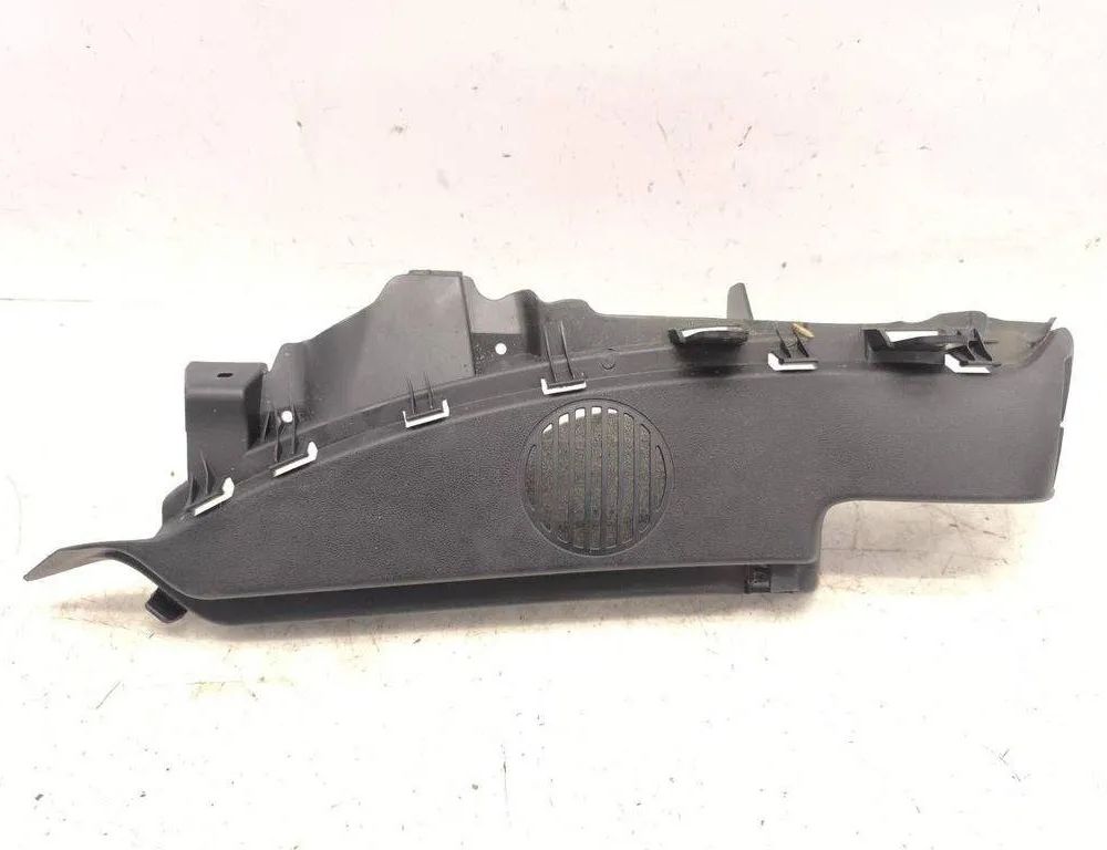 BMW 1 Series E81/E82/E87/E88 (2004-2013) Trunk Lock Trim 14011812,51467119501 31862650