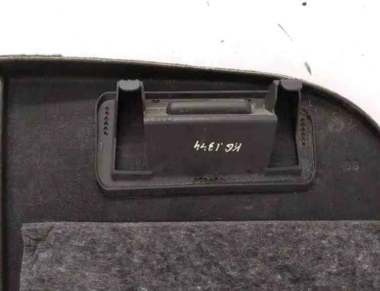 AUDI A4 B7/8E (2004-2008) Left Side Trunk Trim 8K9863989 32631842