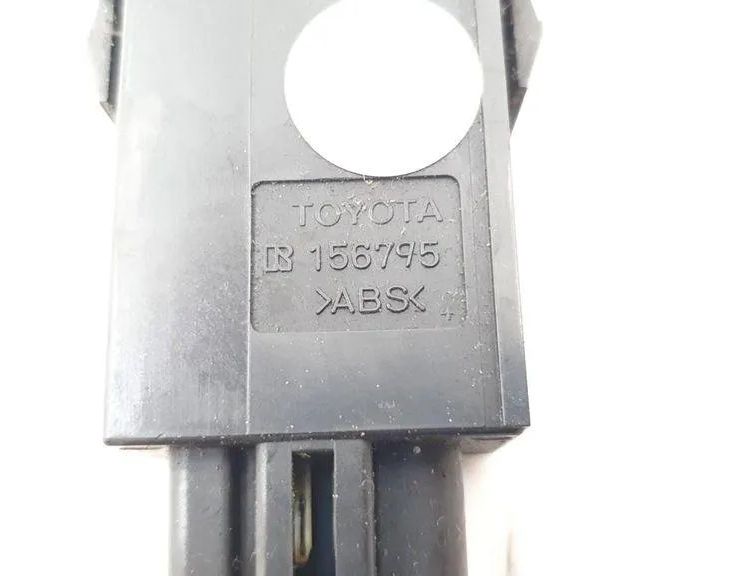 TOYOTA Avensis 2 generation (2002-2009) Переключатель открытия топливного бака 156795 32980045