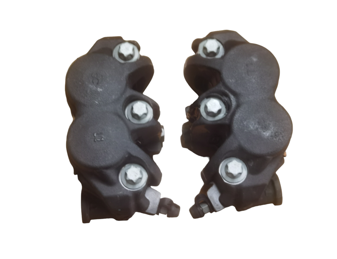 HONDA CB 6 generation (2008-2015) Priekšējie bremžu suporti 1A23C21,1B23C23,45150MJPG52,45250MJPG52 22770803