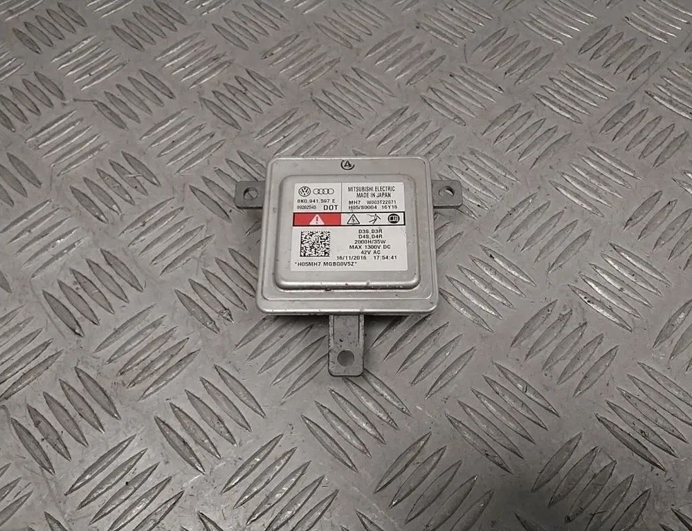 AUDI A4 B8/8K (2011-2016) Xenon Light Control Unit 8K0941597E 30618463