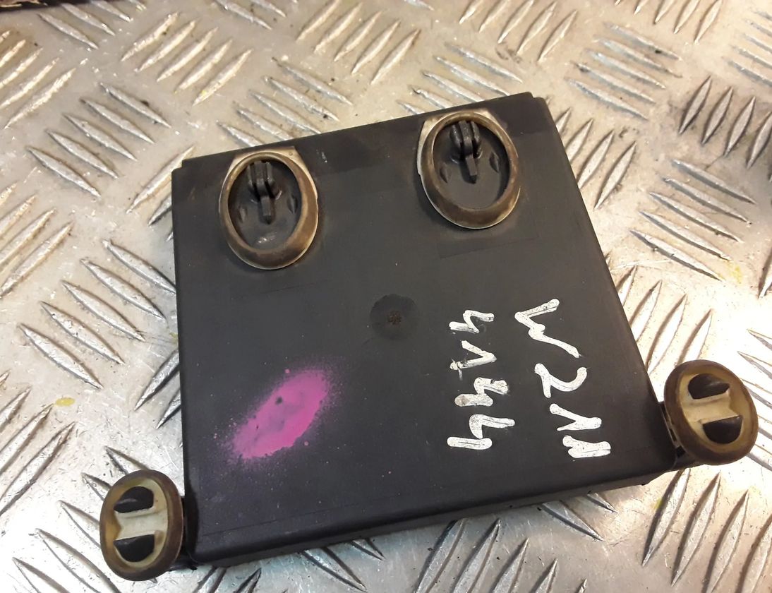 MERCEDES-BENZ E-Class W211/S211 (2002-2009) Блок управления дверей левый задний 2118201526,a2118201526 12236908