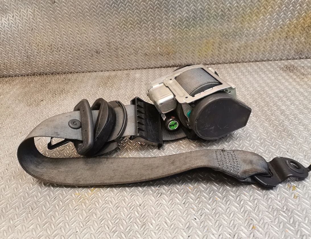 MERCEDES-BENZ E-Class W211/S211 (2002-2009) Priekšējā kreisā drošības josta 2118600186 15030931