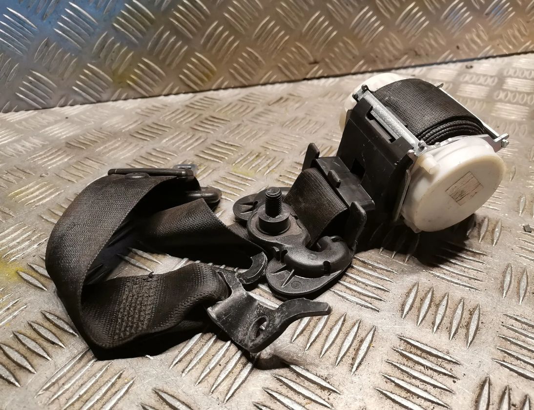 BMW 3 Series E90/E91/E92/E93 (2004-2013) Ремень безопасности передний правый 9117220 17152092