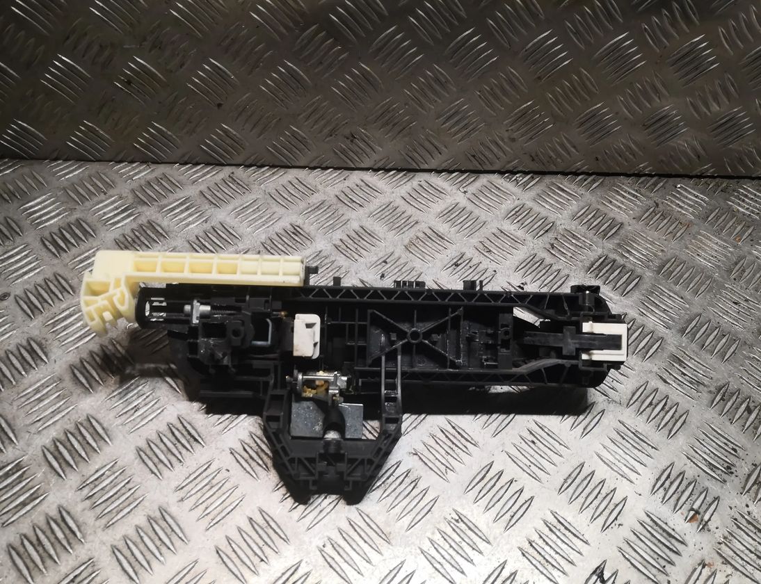 MERCEDES-BENZ CLS-Class C218/X218 (2011-2017) Наружная ручка задней левой двери 2047602134,A2047602134 27848250