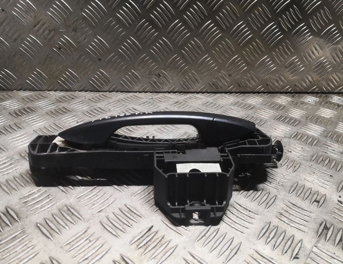 MERCEDES-BENZ M-Class W166 (2011-2015) Наружная ручка передней левой двери 2047602134,A2047602134 28148435