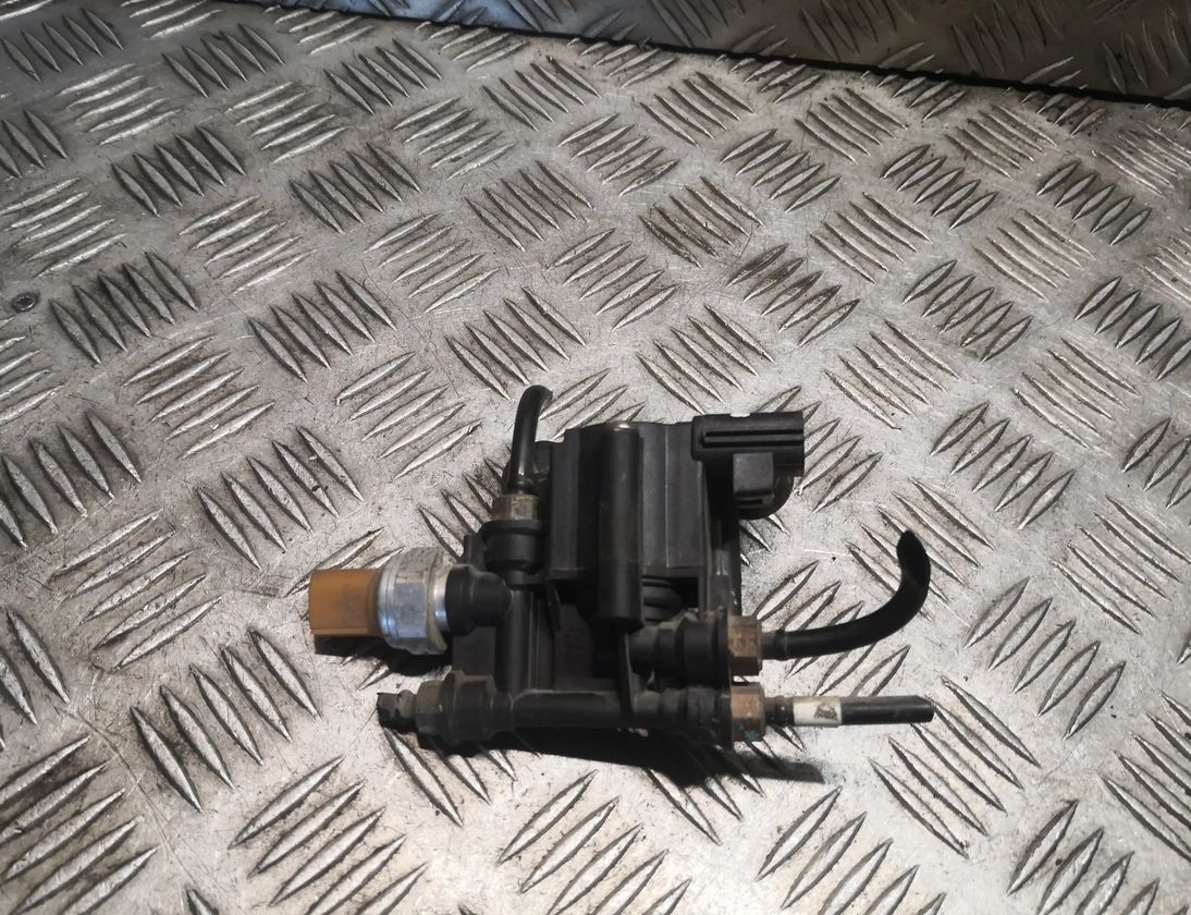 LAND ROVER Discovery 3 generation (2004-2009) Gaisa piekares vadības bloks RVH000046,5H225B710AA 30421885