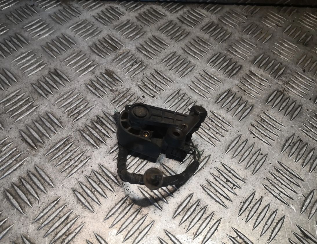 JAGUAR XF 1 generation (2011-2016) Датчик уровня спереди справа XR826513,2R8313D034AC 30657417