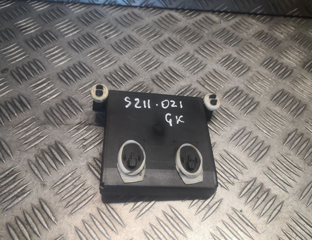 MERCEDES-BENZ E-Class W211/S211 (2002-2009) Aizmugurējo kreiso durvju vadības bloks 2118704026,A2118704026 31968727