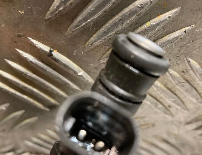 MERCEDES-BENZ C-Class W204/S204/C204 (2004-2015) Degvielas sprausla A1560780023,1560780023 33037963