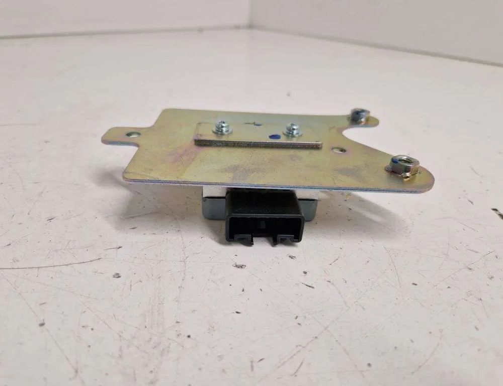 NISSAN X-Trail T32 (2013-2022) Управление топливным насосом 17001BD70A 30545918