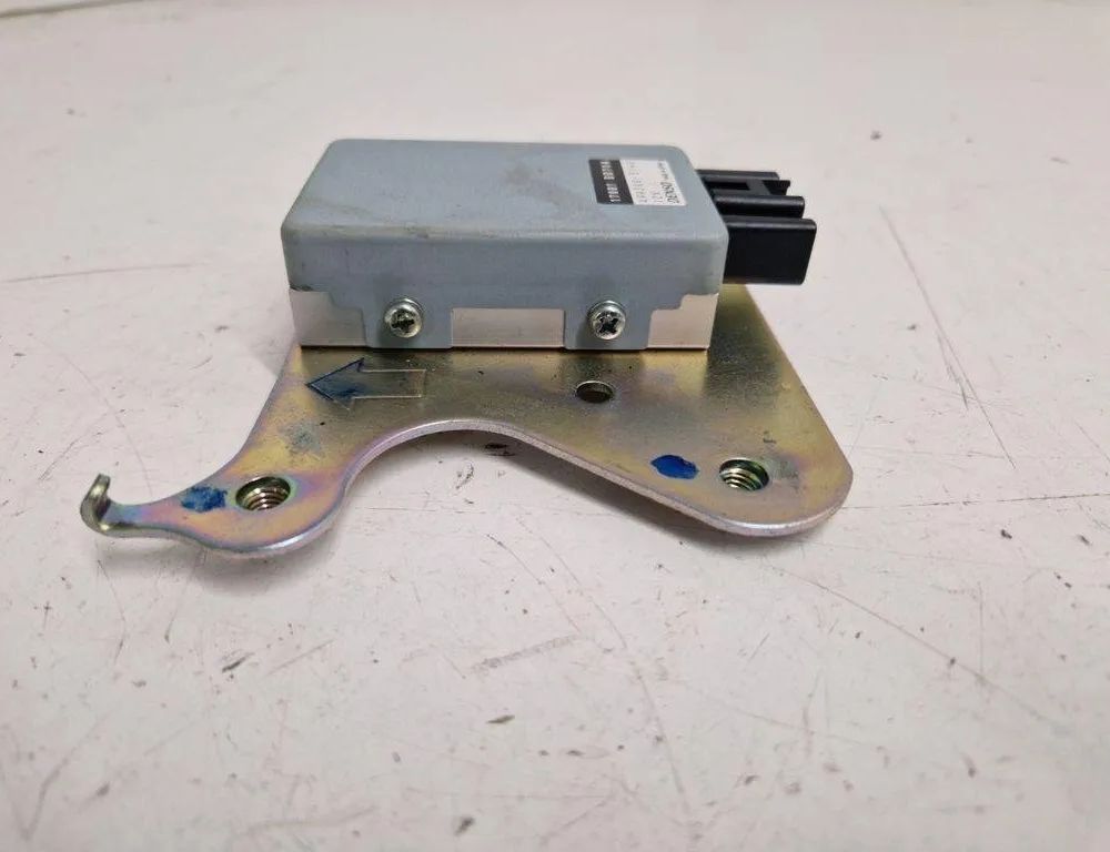 NISSAN X-Trail T32 (2013-2022) Управление топливным насосом 17001BD70A 30545918