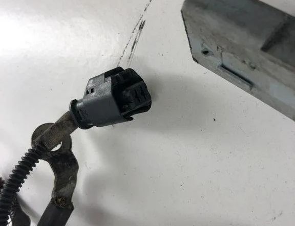 PEUGEOT 308 T9 (2013-2021) Положительный аккумуляторный кабель 9801722780 30552237