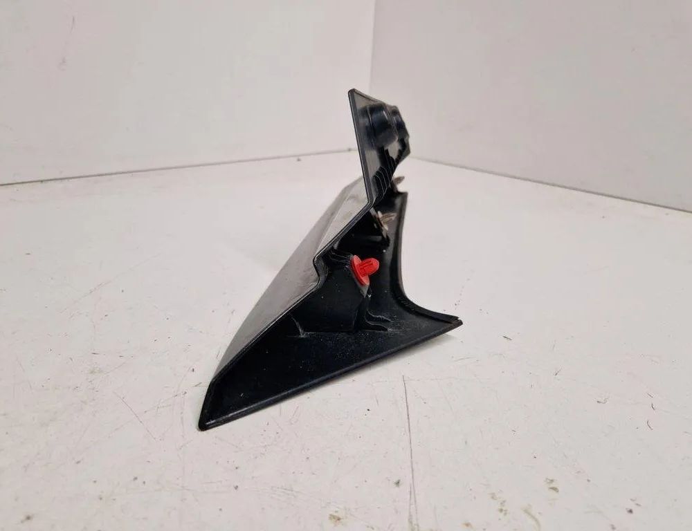 NISSAN X-Trail T32 (2013-2022) Aizmugurējā kreisā luktura apdare 960334CE0A 30555234