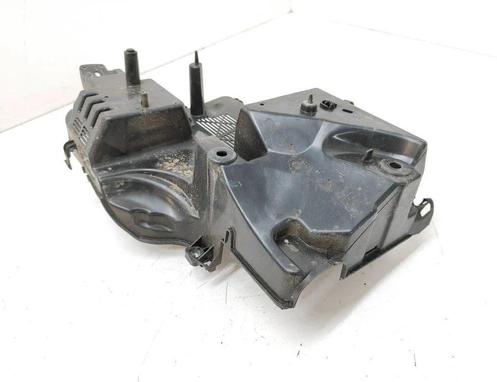 PEUGEOT 508 1 generation (2010-2020) Fuse Box 9687677280 30563088