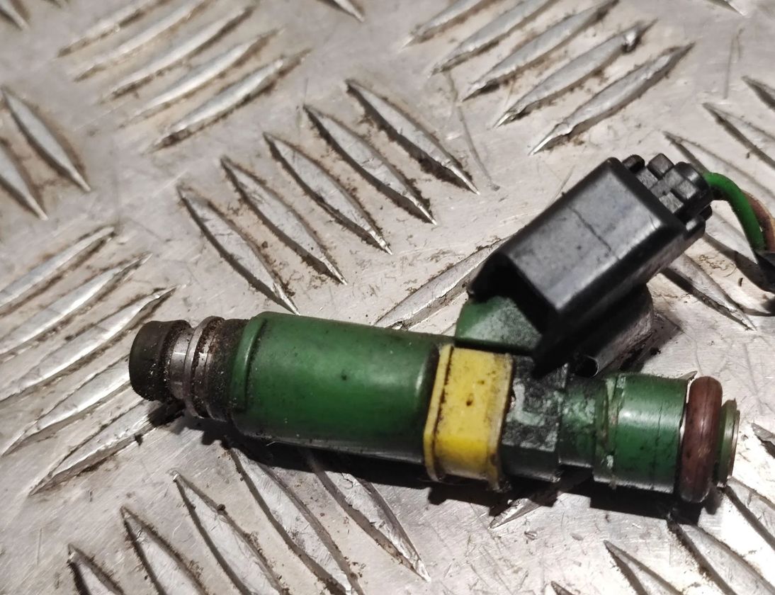 VOLVO XC70 2 generation (2000-2007) Форсунка 9470229 23415530