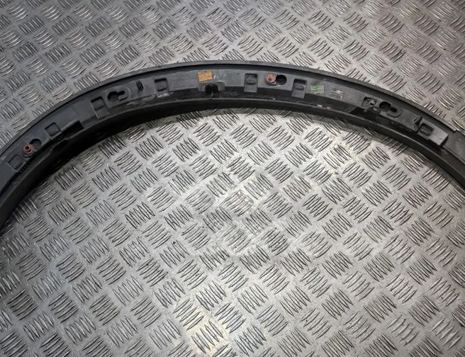 VOLVO XC90 1 generation (2002-2014) Front Left Fender Molding 30779577 23421143